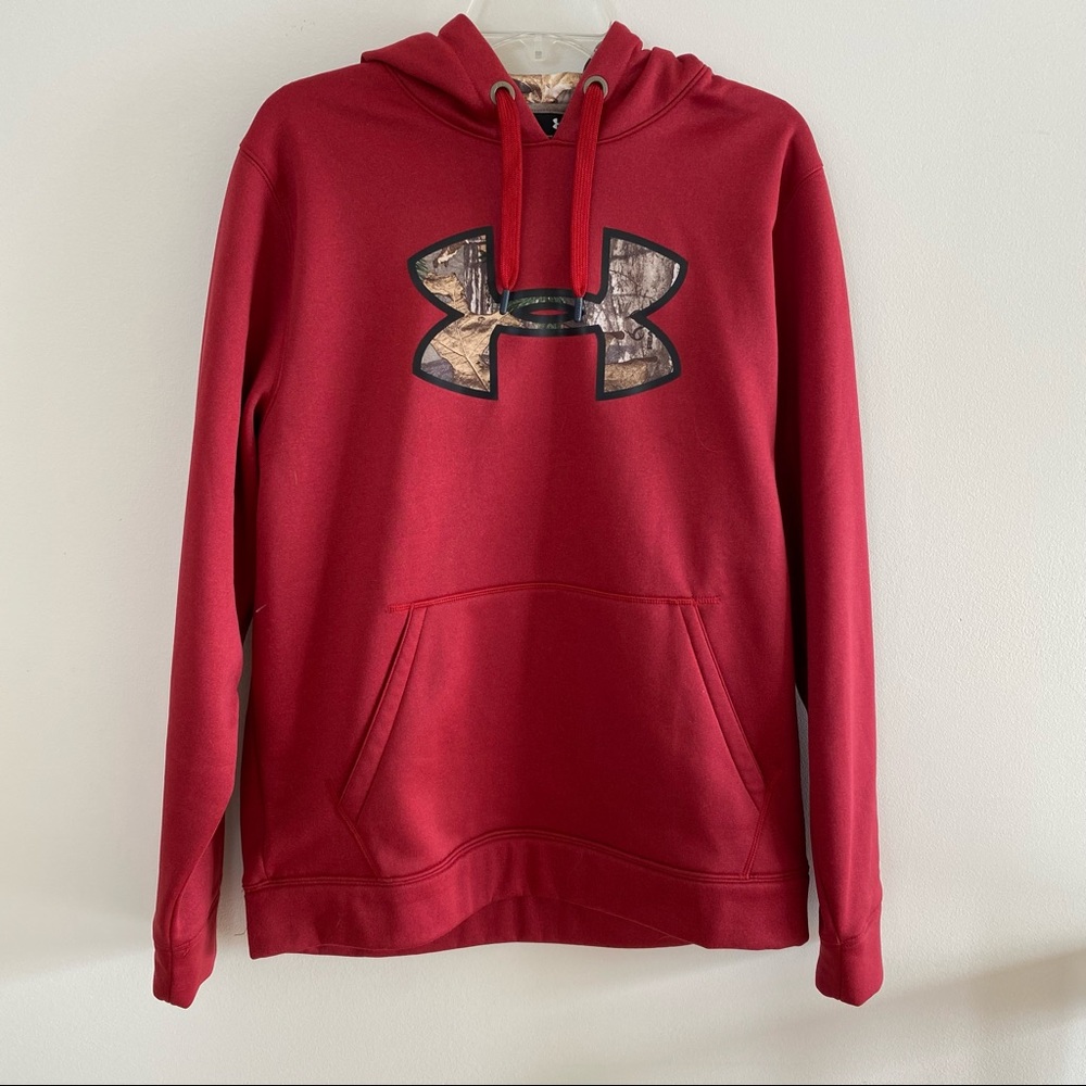 Under Armour sweatshirt